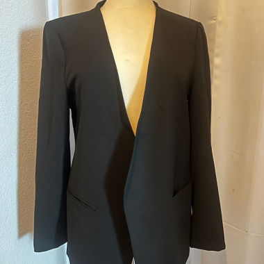 Blazer Noir Minimaliste à Devant Ouvert