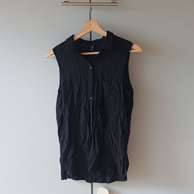 Black Sleeveless Blouse