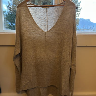 Beige V-neck Sweater H&M size M