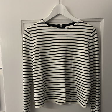 Top gestreift schwarz/weiss