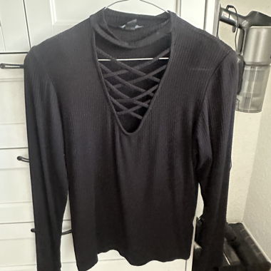 Haut noir à manches longues Amisu XL