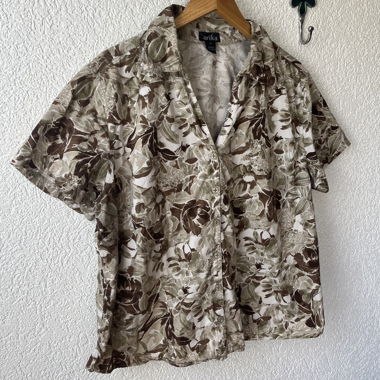 Chemise à boutons florale magnifique