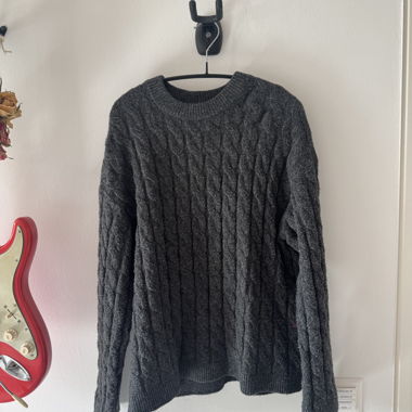 Grey sweater 