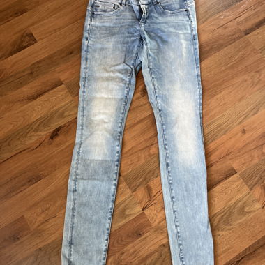 Jeans skinny à lavage clair
