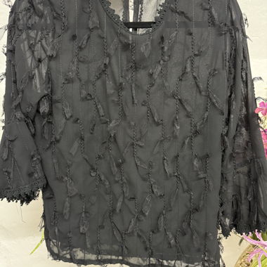 Blusa Nera in Pizzo