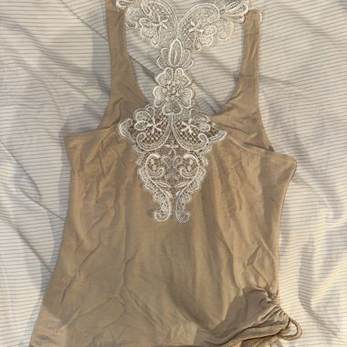 beiges/cream top