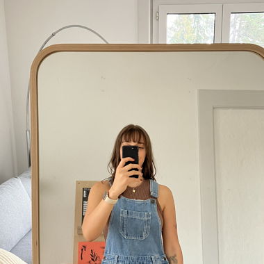 kurzes Jeanskleid/Latzkleid