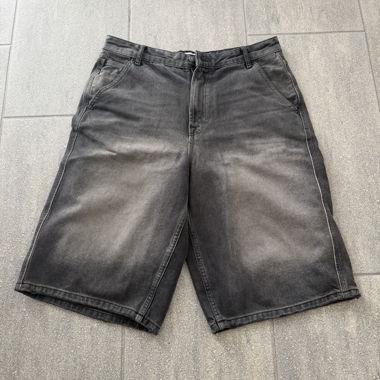 Schwarze Denim-Jorts