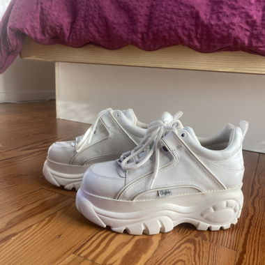 Buffalo London blanche