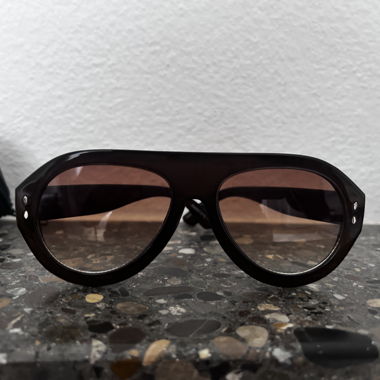 Lunettes de soleil Parfois style pilote neuves avec étui