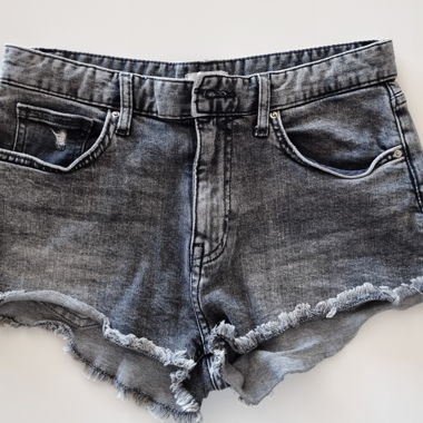 Kurze Jeanshose 