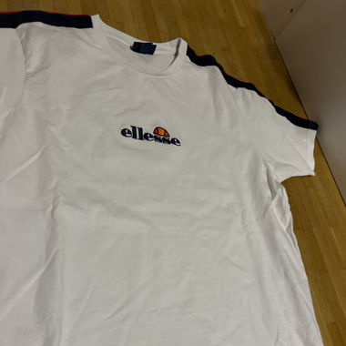 Ellesse