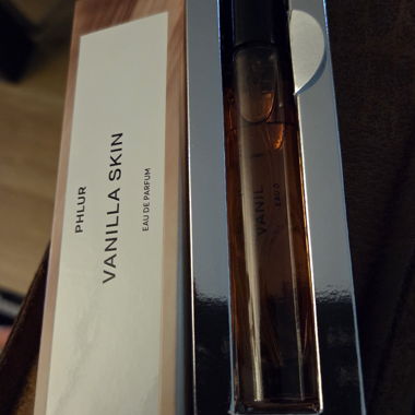 Phlur Vanilla Skin EdP