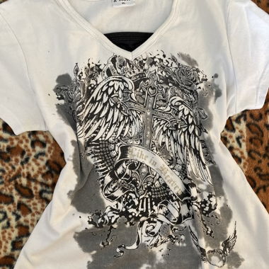 Weisses X-Mail T-Shirt mit Kreuzprint