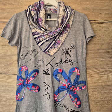 Desigual T-Shirt grau mit Blumenmuster