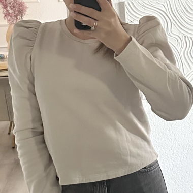 Beiges Langarmshirt mit Puffärmeln