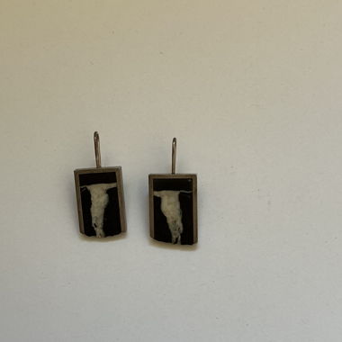 Orecchini con inserto nero
