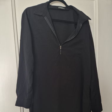Schwarze Bluse
