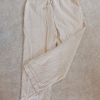 Pantaloni in lino a righe