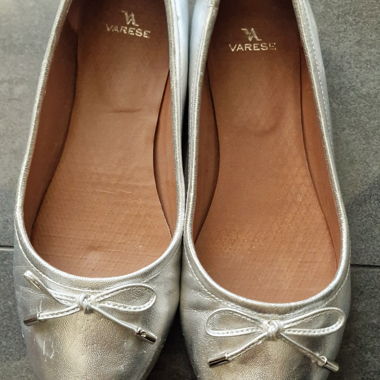 Silver Varese Ballerinas