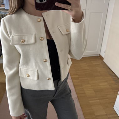Kleine Zara-Jacke