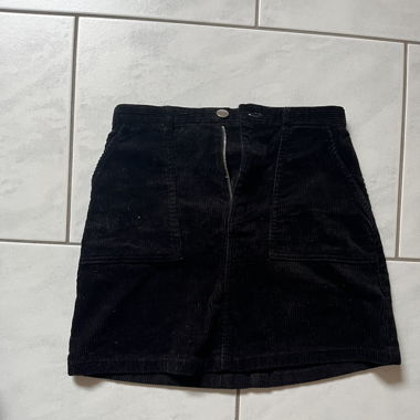 Schwarzes Jupe