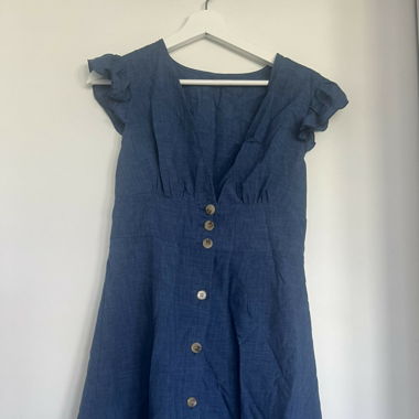 Kleid ungetragen Grösse M