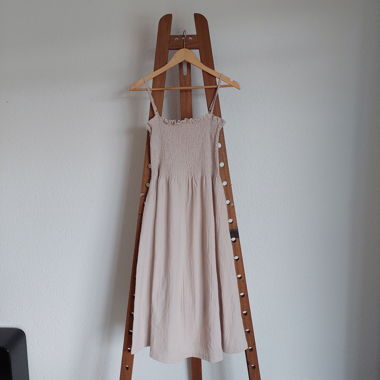 Robe beige H&M  // M