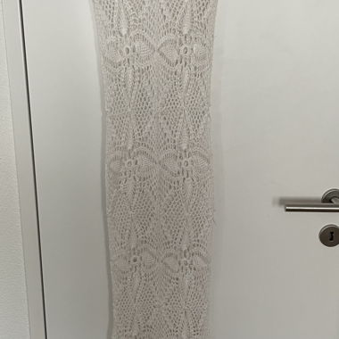 langes Häkelkleid von emmaoclothing