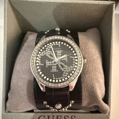 Orologio da donna Guess con strass