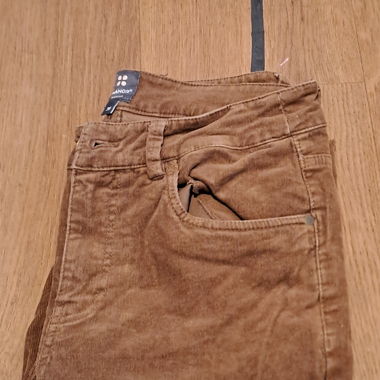 Braune Stoffhose