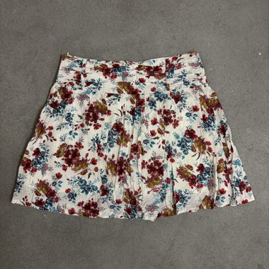 “Pierce” lightweight floral skirt
