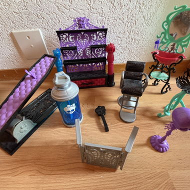 Monster High Furniture Accessories