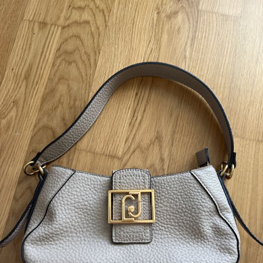 Schultertasche