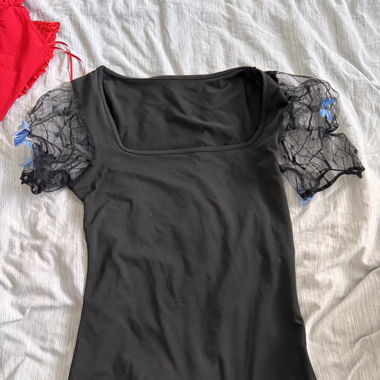 T-shirt SHEIN, haut en tulle avec papillons 