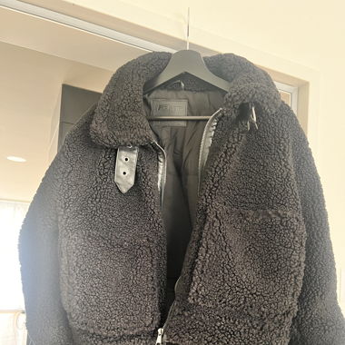 Kurze Jacke