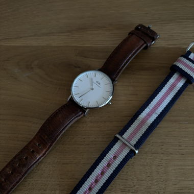 Daniel Wellington Uhr und Armbad