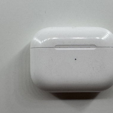 Apple AirPods Pro, Linke Seite und Ladecase