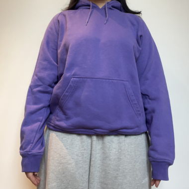 Violetter Kapuzenpullover
