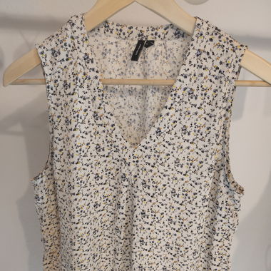 geblümtes Top