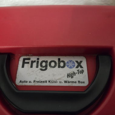 Car cooler box