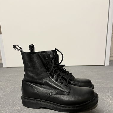 Dr. Martens