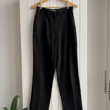 Pantalon en tissu noir