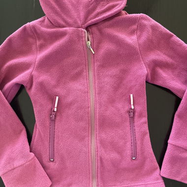 Veste à capuche zippée en polaire rose