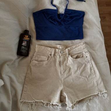 Short mi-cuisse crème