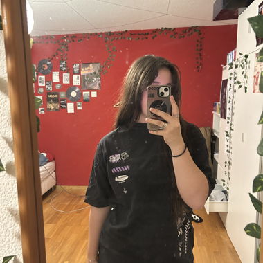 T-shirt noir graphique