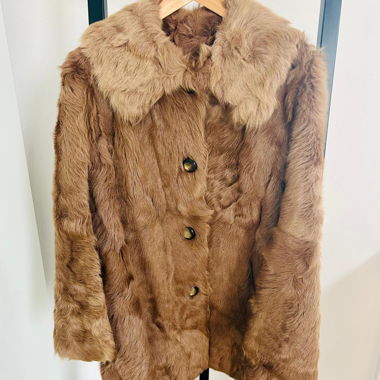 Manteau en fourrure marron