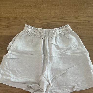 kurze Stoffhose