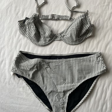 Costume da bagno Arket righe grigie bianche, S