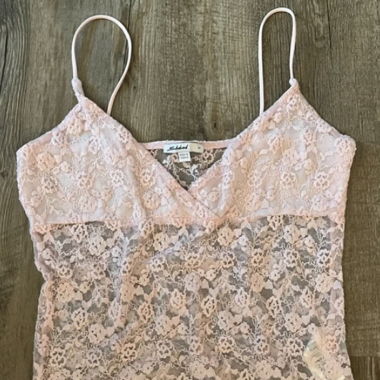 subdued pink lace top 